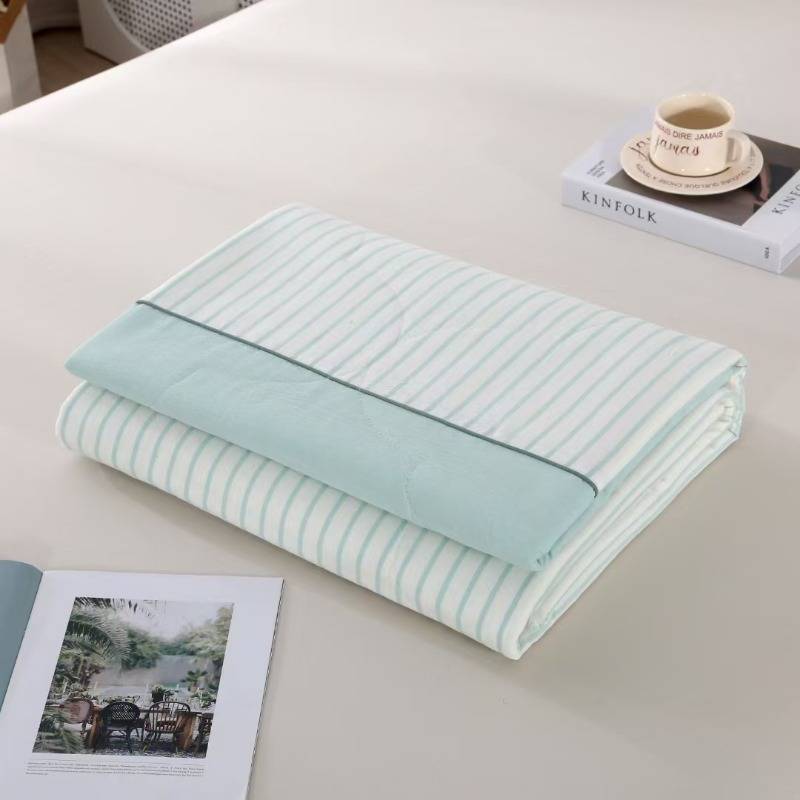 浅兰色国风系列夏被